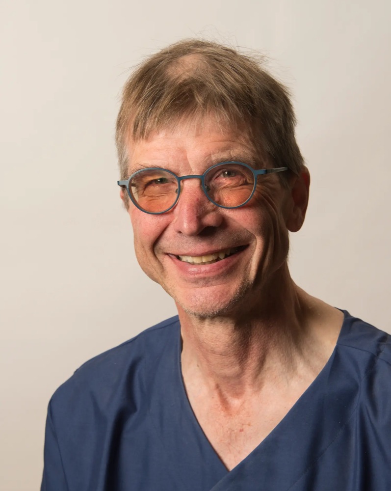 Optometrist Wolfgang Scherzer